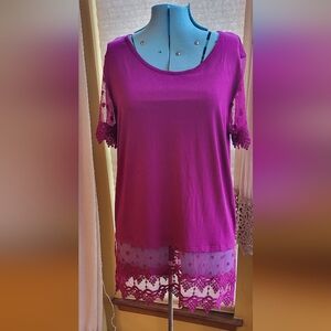 Kaktus EUC women's deep fuschia knit top size S.